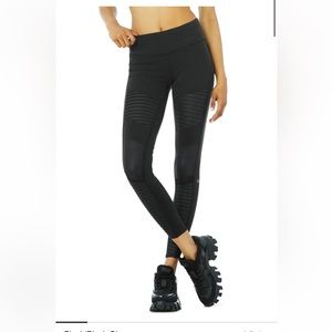 Alo moto leggings cropped mid rise/high rise small